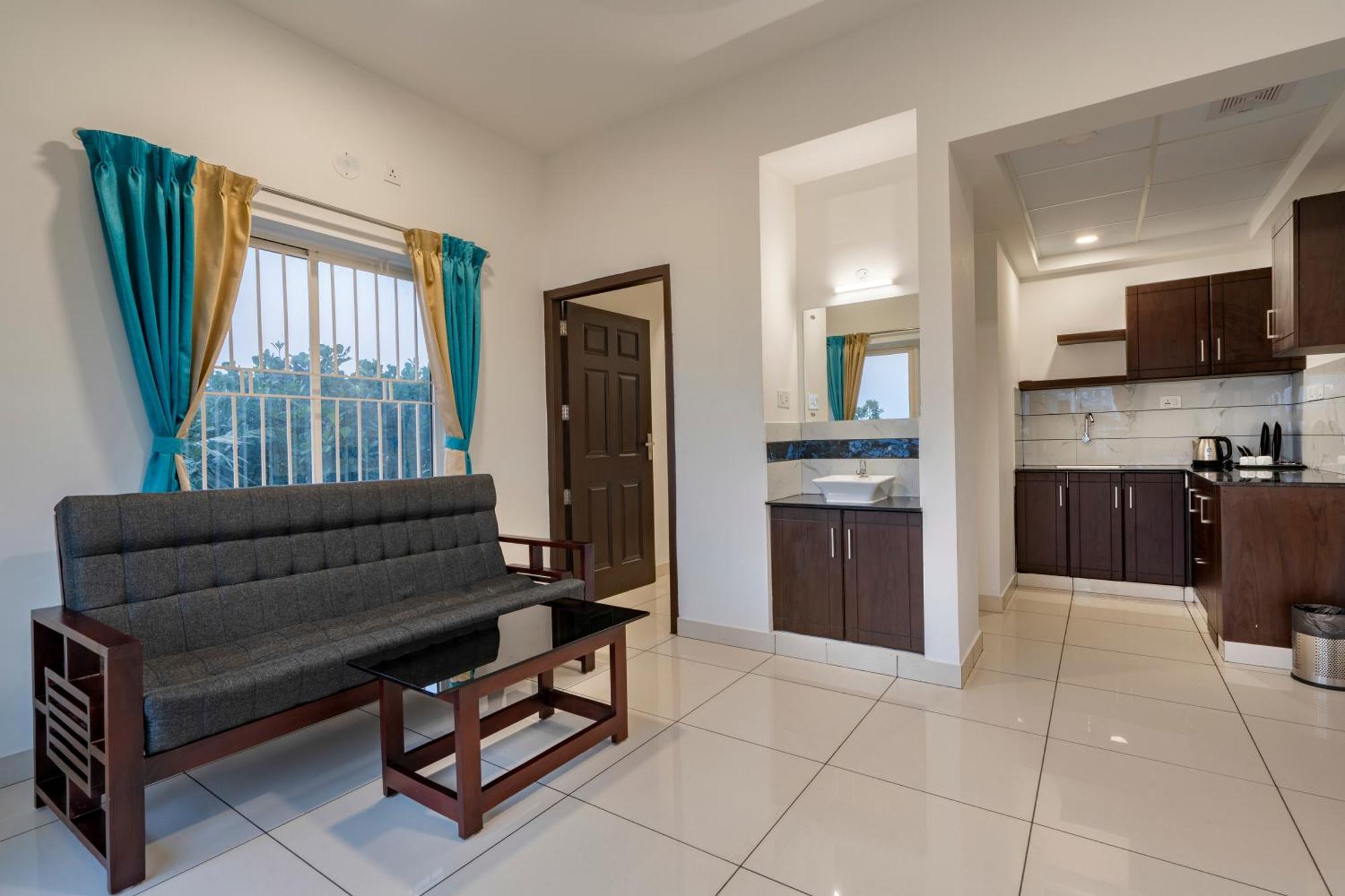 Bnb Homes, Technopark, Trivandrum Kazhakuttam エクステリア 写真